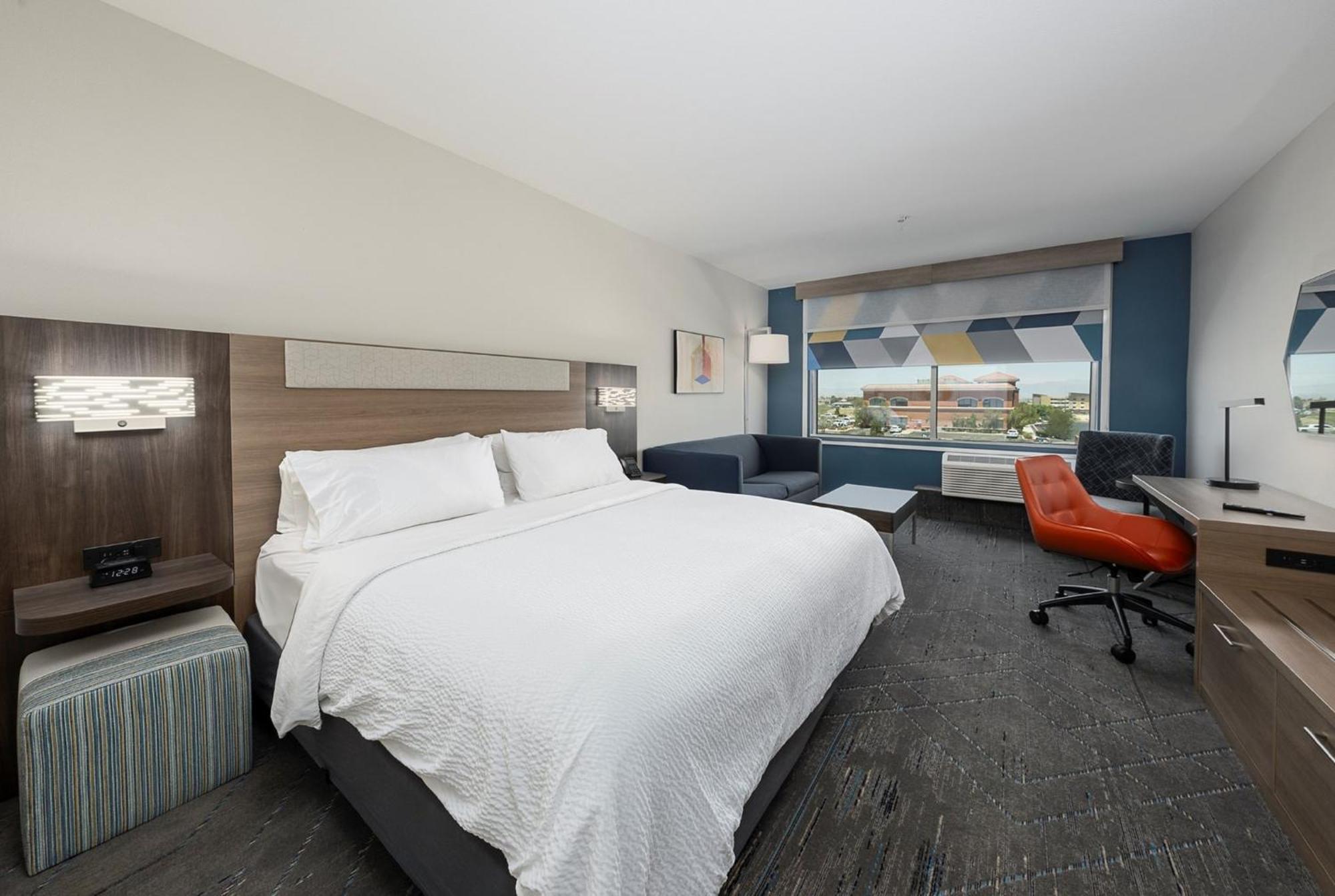 Holiday Inn Express & Suites Ridgecrest - China Lake By Ihg 외부 사진